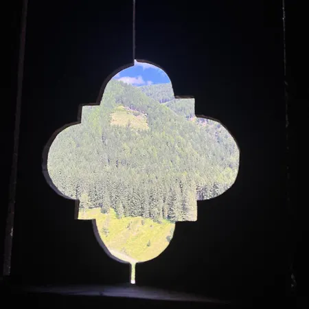 Heubett In Bauernscheune - Schlafen Im Bergheu Роскошный шатер