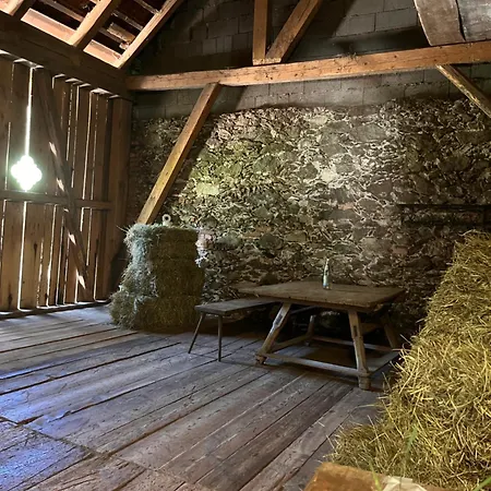 Роскошный шатер Heubett In Bauernscheune - Schlafen Im Bergheu Реннвег-ам-Качберг